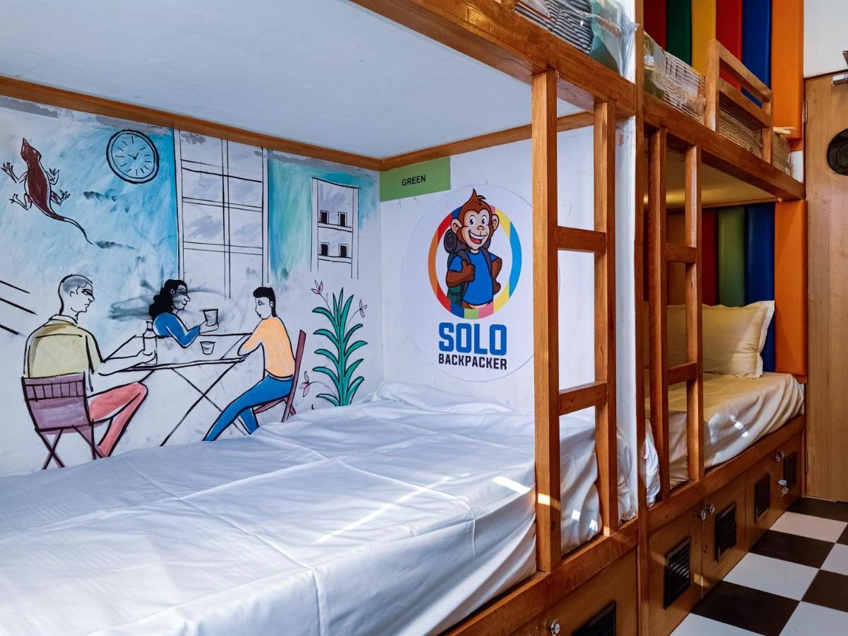 Solo Backpacker Hostel มุมไบ ภายนอก รูปภาพ