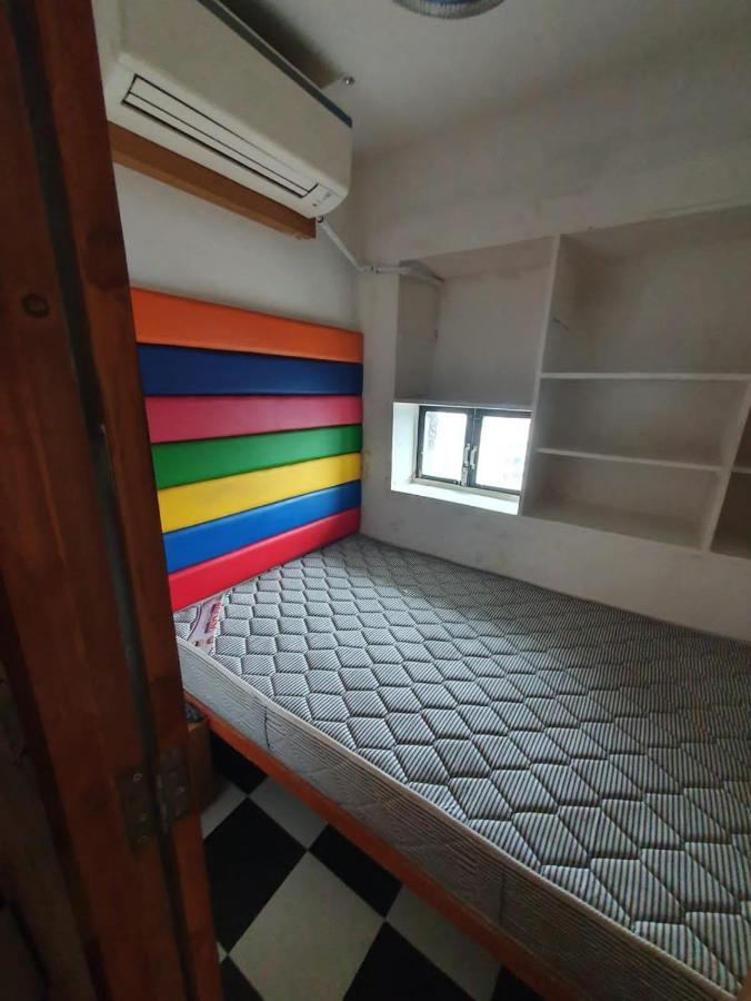Solo Backpacker Hostel มุมไบ ภายนอก รูปภาพ